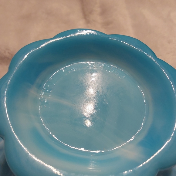 Fenton glass Candle Bowl - Picture 4 of 4